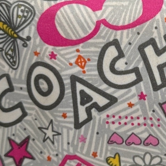 Coach Poppy Butterfly Graffiti Satan Wristlet Hangtag Silver Metallic LeatherEUC - Picture 4 of 16